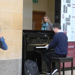 性感熟妇穿三角裤好吗视频
